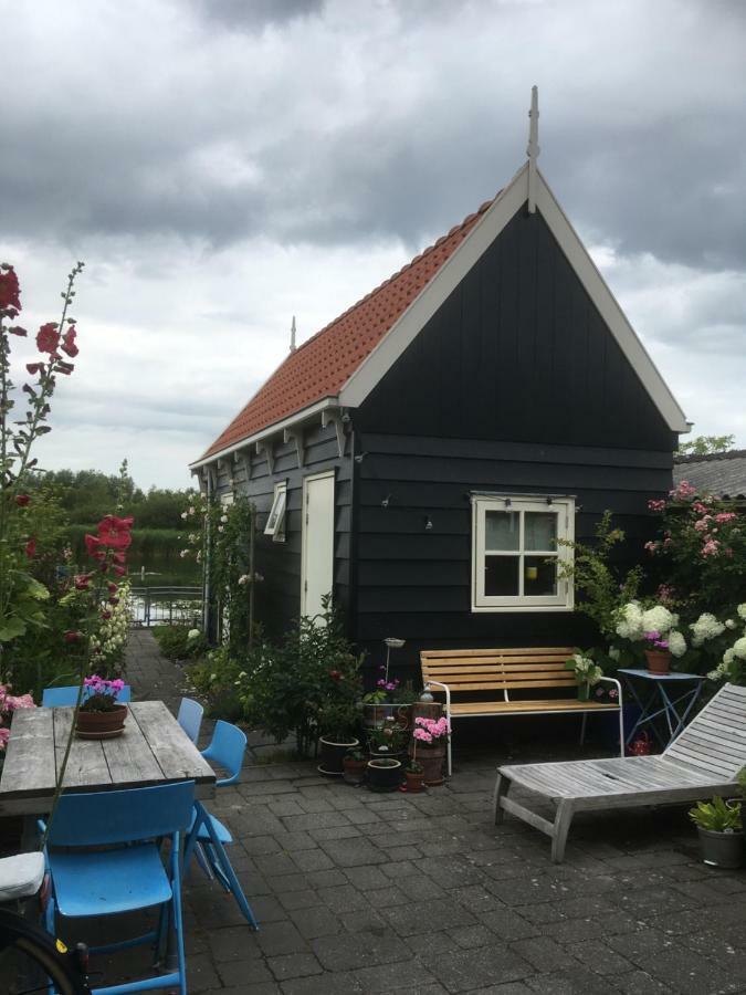 Отель Het Pulletje Westzaan Экстерьер фото