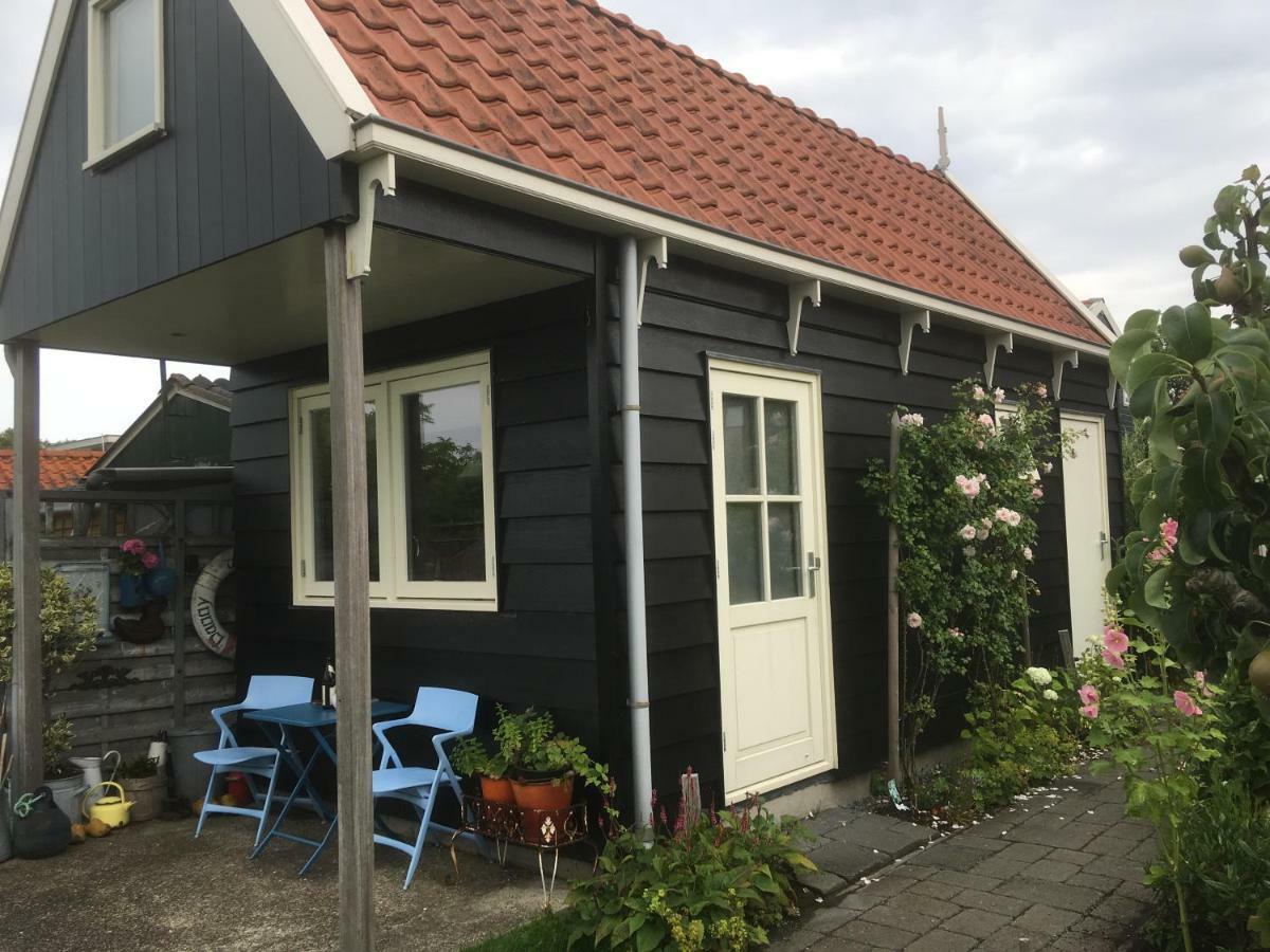 Отель Het Pulletje Westzaan Экстерьер фото