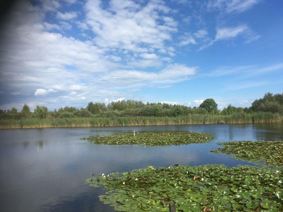 Отель Het Pulletje Westzaan Экстерьер фото